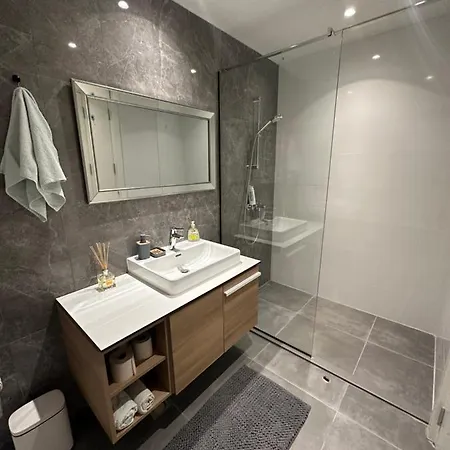 The Gates 210 * Belgrad