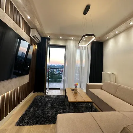 The Gates 210 Апартаменты