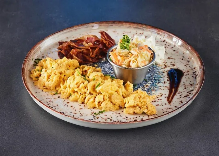 公寓 The Gates 210 *