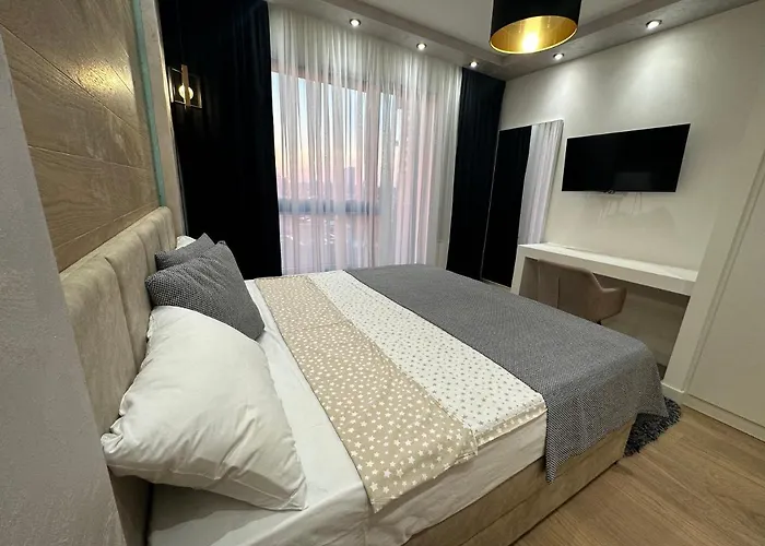 The Gates 210 Apartament